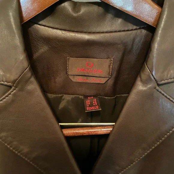 Danier Chocolate Brown Leather Soft Coat - Picture 3 of 3